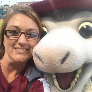 Meet your Posher, Christy